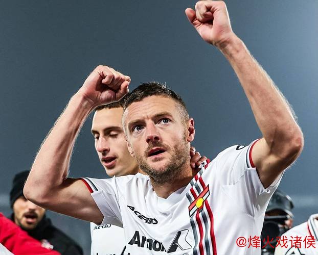 38岁瓦尔迪狂飙:单刀+空门 加冕MVP!意甲近6场轰4球 38岁瓦尔迪狂飙:单刀+空门 加冕MVP!意甲近6场轰4球