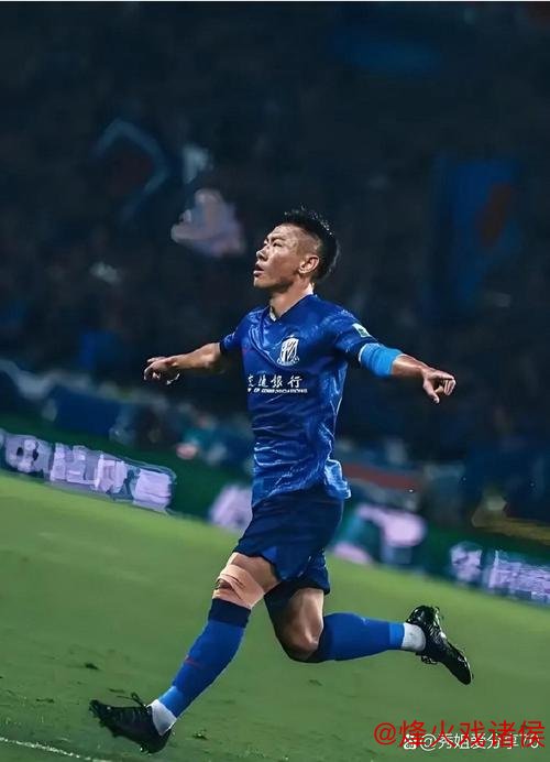 3分钟2球!首次首发于汉超全力冲刺冠军 3分钟2球!首次首发于汉超全力冲刺冠军
