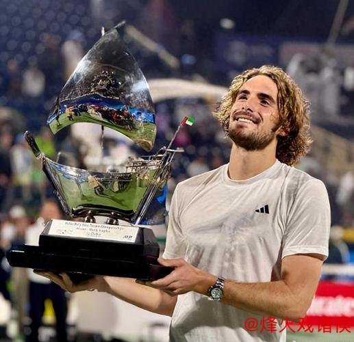 巴黎大师赛首日惊现意外 西西帕斯与恩贝尔顺利过关