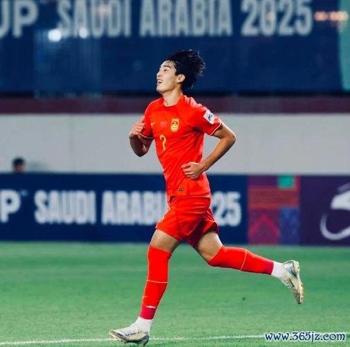 跳级入选U22国足！布尼亚明：仍梦想前往欧洲发展